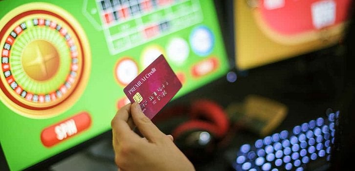 تقييم الدفع عن طريق البطاقات الإئتمانية في الكازينو اون لاين